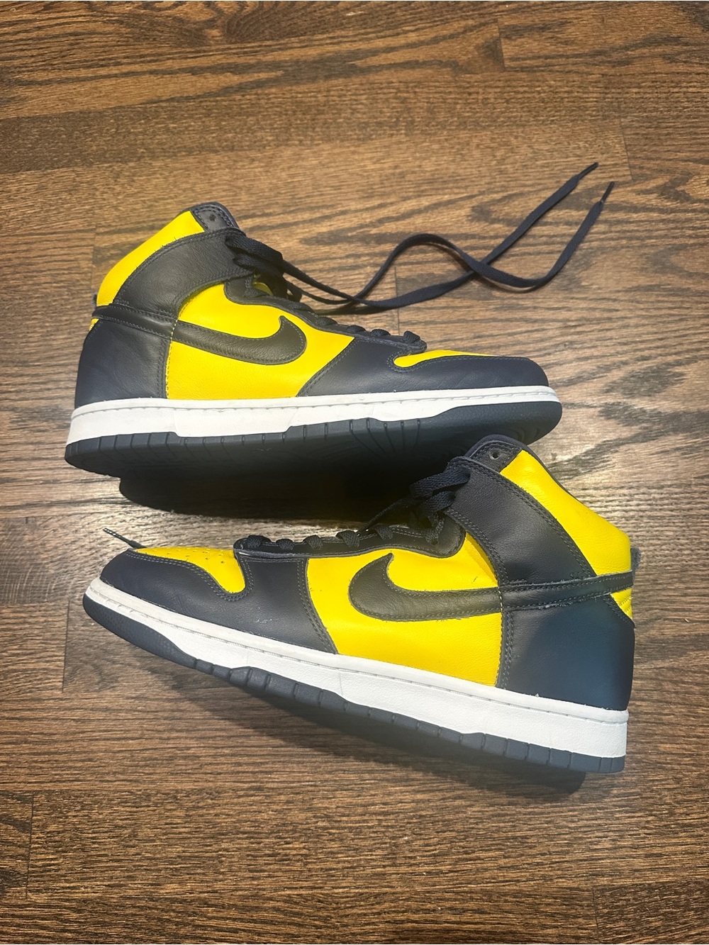 Nike High-Top Sneakers - 2020 Dunk High Michigan Sneakers